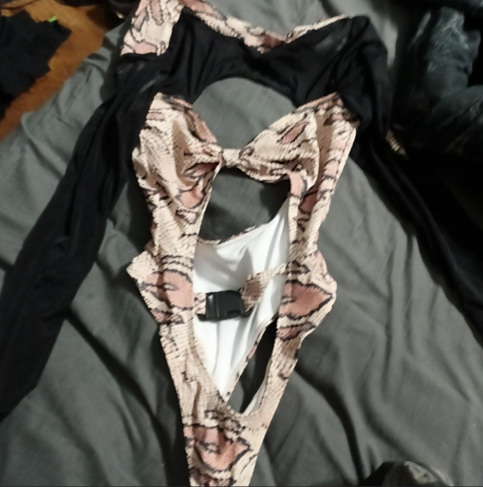 Top melon swimsuit/lingerie